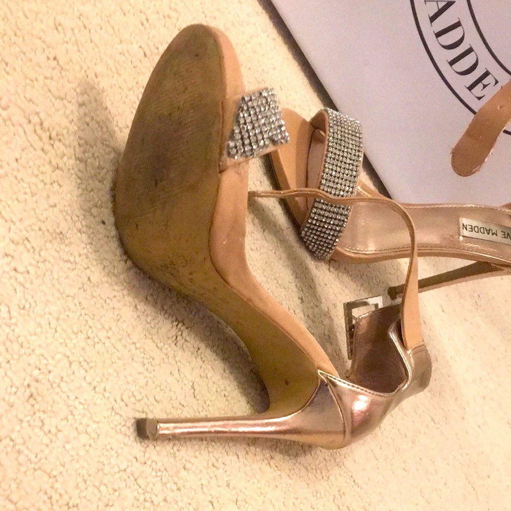 Host Pick: Steve Madden Marlen-R Rhinestone Ankle Strap Gold Stiletto 7.5 B - Picture 6 of 12